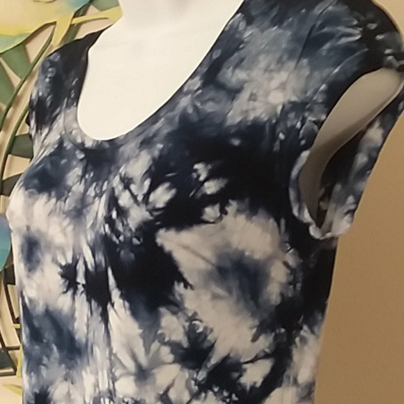Crosby ﹰT-shirt Size Small Tie-dye print - Picture 3 of 9